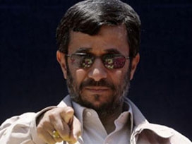Ahmedinejad'a el mi çektirildi?