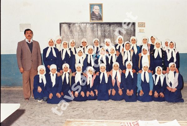 Kuran Kursu Kız 1986-87 