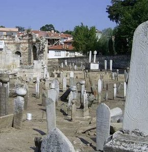 Mezar taşları şehrin tarihini aydınlatacak