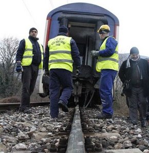 Tren kazalarının nedeni bozuk yolmuş!